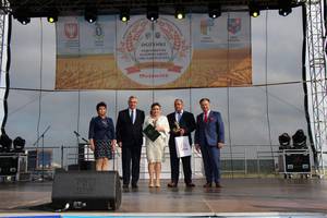 dożynki współorganizowały trzy szczeble samorządu
